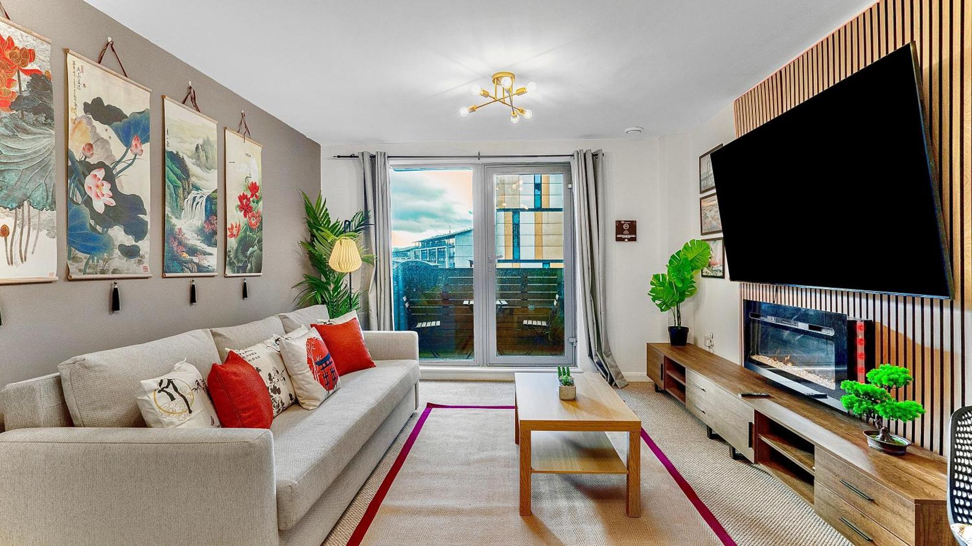 Japanese 2bed 2bath, Free Park, Netfix, 75 Inch Tv, Games - Centre- Maihom Бирмингем