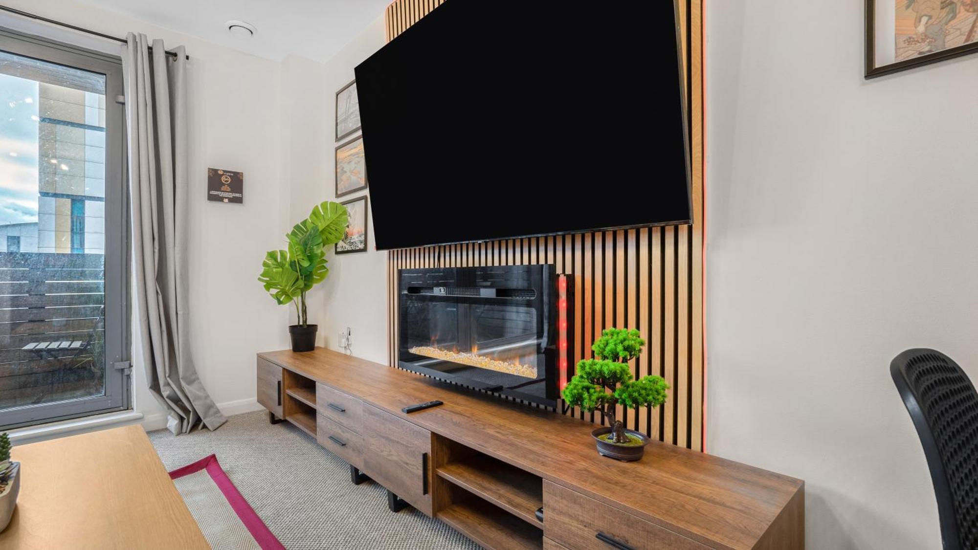 Апартаменты Japanese 2bed 2bath, Free Park, Netfix, 75 Inch Tv, Games - Centre- Maihom